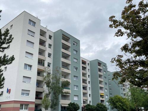 2021 WIE 113 Zwingenberger Str. 1-5 (1).JPG - Helle 3-Zimmer-Wohnung mit Aufzug - zentral gelegen