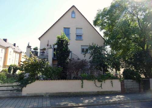 Westseite - 8 Zimmer Doppelhaushälfte zum Kaufen in Ingolstadt