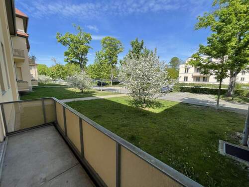 Balkon - Etagenwohnung mit 69,50 m&sup2; in Berlin zum Kaufen