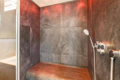 Doppelregendusche mit Dampffunktion - 