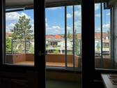 West-Loggia, Blick aus der Küche - Etagenwohnung mit 90,00 m² in würzburg zum Kaufen