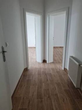 Flur - 3 Zimmer Etagenwohnung in Prenzlau