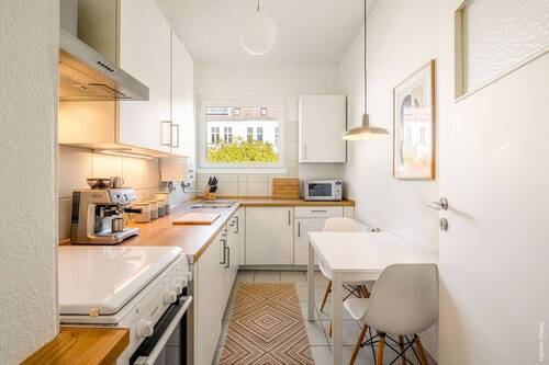 Einbauküche - 3 Zimmer Etagenwohnung in Berlin