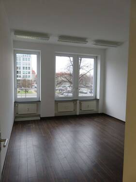 Büro.JPG - 7 Zimmer Büro in Berlin