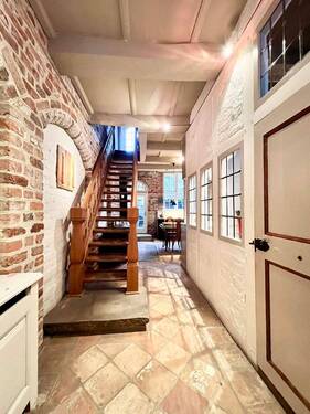 Eingang - 5 Zimmer Einfamilienhaus zum Kaufen in Lüneburg