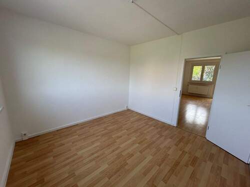 Schlafzimmer - Etagenwohnung mit 50,70 m&sup2; in Aschersleben zur Miete