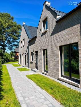 Außenansicht - 3 Zimmer Einfamilienhaus zum Kaufen in Hamburg