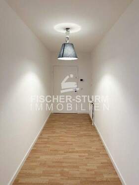 Entrée - 3 Zimmer Etagenwohnung in Düsseldorf