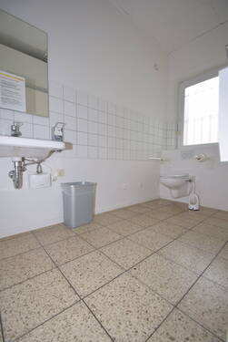 WC 1 - Gewerbeobjekt (Büro, Produktion, Verkauf) in Hamburg zur Miete