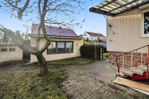 Garten und Nebengelass - 