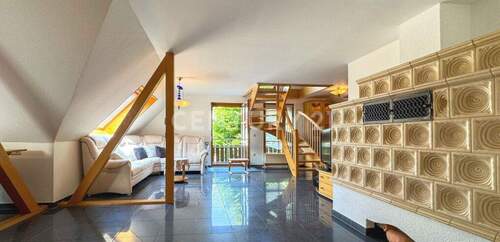 Wohnzimmer mit Kamin - 