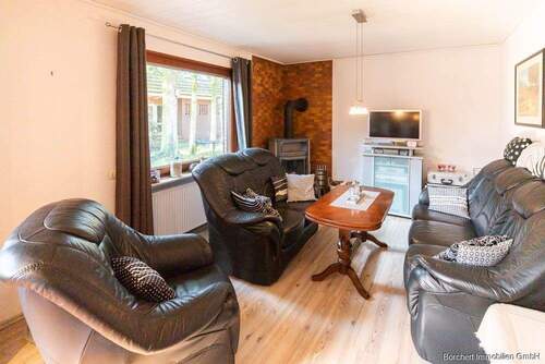 Wohnzimmer mit Ofen - 