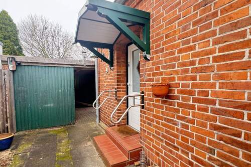 Eingangsbereich mit Klönschnacktür - 