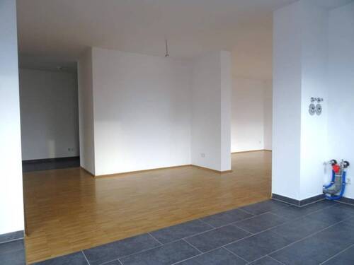 Blick von Küche zum Essbereich - 
