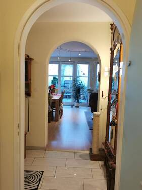 Blick vom Flur ins Wohnzimmer - 