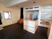 Büro Blick zum Treppenaufgang Besprechungsraum - 