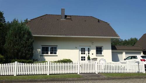  Vorderansicht - 6 Zimmer Einfamilienhaus zum Kaufen in Gräfenhainichen