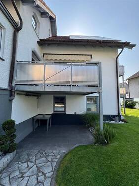 Balkon mit überdachter Terrasse Einliegrerwohnung - 