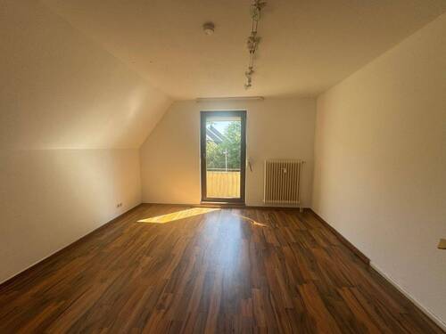 Helle Dachwohnung - 