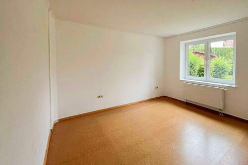 Schlafzimmer 2 in Richtung Garten - 