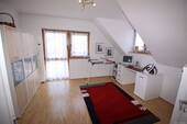 Zimmer OG mitte - 