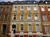 01 Fassade - IDEAL - 3 Raum Wohnung mit guter Verkehrsanbindung