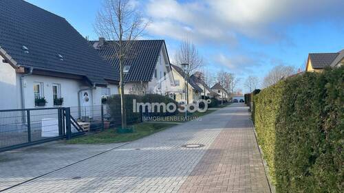 Nachbarschaft - Grundstück in Teltow zum Kaufen