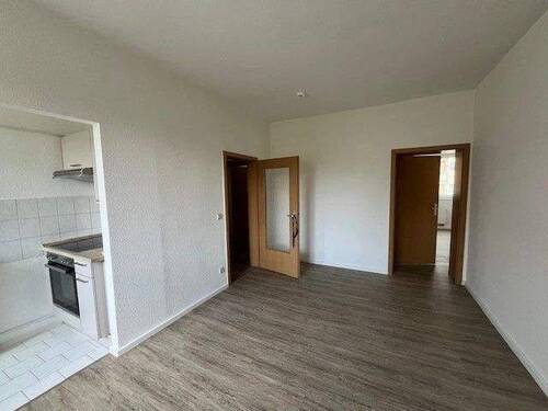 Wohnen + Kochen - 3 Zimmer Etagenwohnung in Zwickau