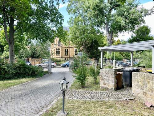 parkähnliches Grundstück - 