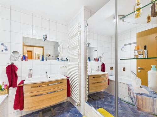 Modernes Badezimmer - 