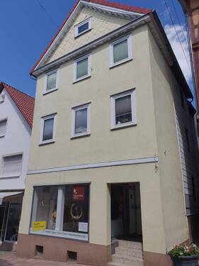 PHOTO-2024-11-29-09-44-29 (2).jpg - 7 Zimmer Mehrfamilienhaus, Wohnhaus zum Kaufen in Homberg