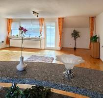 Helle DG- Whg. in Gögglingen - 295.000,00&nbsp;EUR Kaufpreis, ca.&nbsp; 90,00&nbsp;m&sup2;&nbsp;Wohnfl&auml;che in Ulm-Gögglingen (PLZ: 89079)