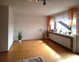 Wohnzimmer - 3 Zimmer Etagenwohnung zum Kaufen in Ulm-Gögglingen