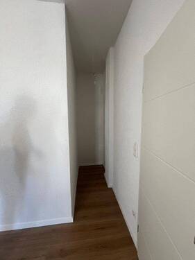 Vorrats-_Abstell-Bereich links - 