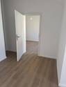 Weg vom Wo.-Zi. ins Schlaf-Zi. - 