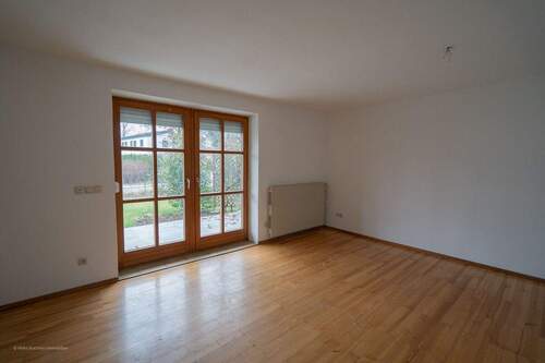 Wohnzimmer - Terrassenwohnung mit 74,00 m&sup2; in Ottobrunn zur Miete