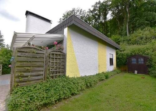 Außenansicht.jpg - 5 Zimmer Mehrfamilienhaus, Wohnhaus in Morschen