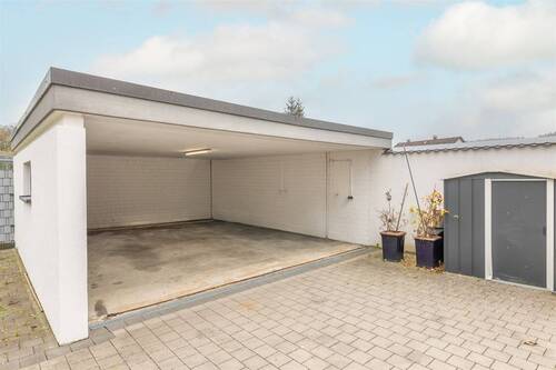 Grosser Doppelcarport - 