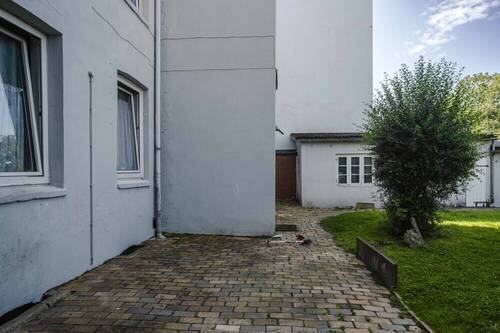 Hinterhof - 