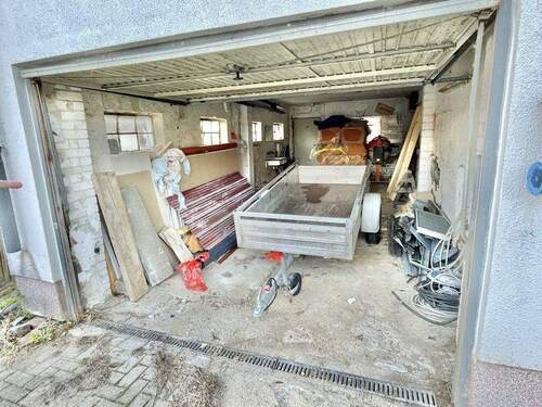 Garage - 