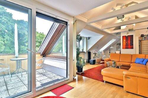 03_Zugang zur Loggia - 3 Zimmer Etagenwohnung in München