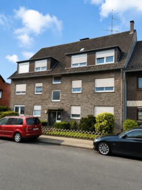Strassenansicht - 3 Zimmer Etagenwohnung zur Miete in Oberhausen