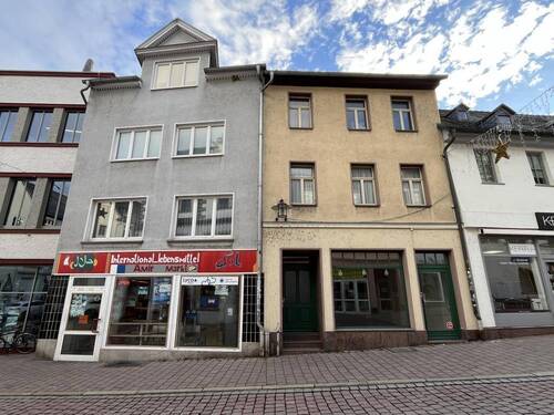 Frontansicht - Attraktives Wohn- und Geschäftshaus-Ensemble im Stadtzentrum mit großem Entwicklungspotenzial