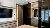 Kleiderschrank mit Glastüren - 