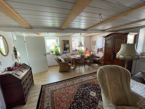 Wohnen OG - Mehrfamilienhaus, Wohnhaus mit 210,00 m&sup2; in Giebelstadt zum Kaufen