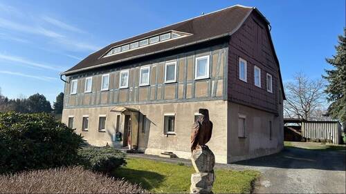 Front- und Seitenansicht - 7 Zimmer Einfamilienhaus in Oderwitz