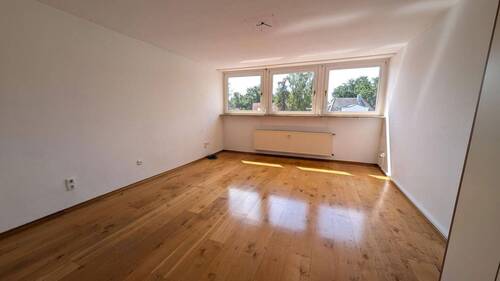 Arbeits- bzw. Kinderzimmer - Geräumige, lichtdurchflutete Drei-Zimmer-Wohnung in Sieglitzhof (provisionsfrei)