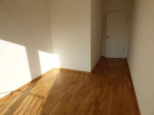Zimmer 2 - 