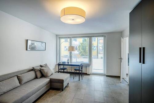 Schlaf-/Wohnbereich - 1 Zimmer Etagenwohnung zum Kaufen in München