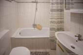 Badezimmer - Etagenwohnung in Brande-Hörnerkirchen zur Miete